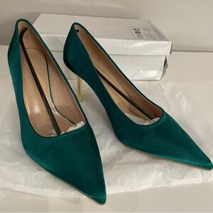 Emerald green satin gold heel stiletto shoes size 40 NIB